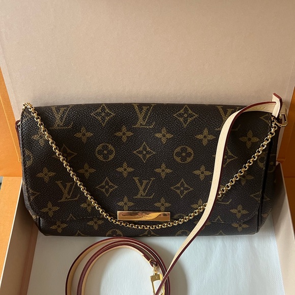 Discontinued new original Louis Vuitton Favorite Mm Monogram cross body bag - Picture 3 of 17
